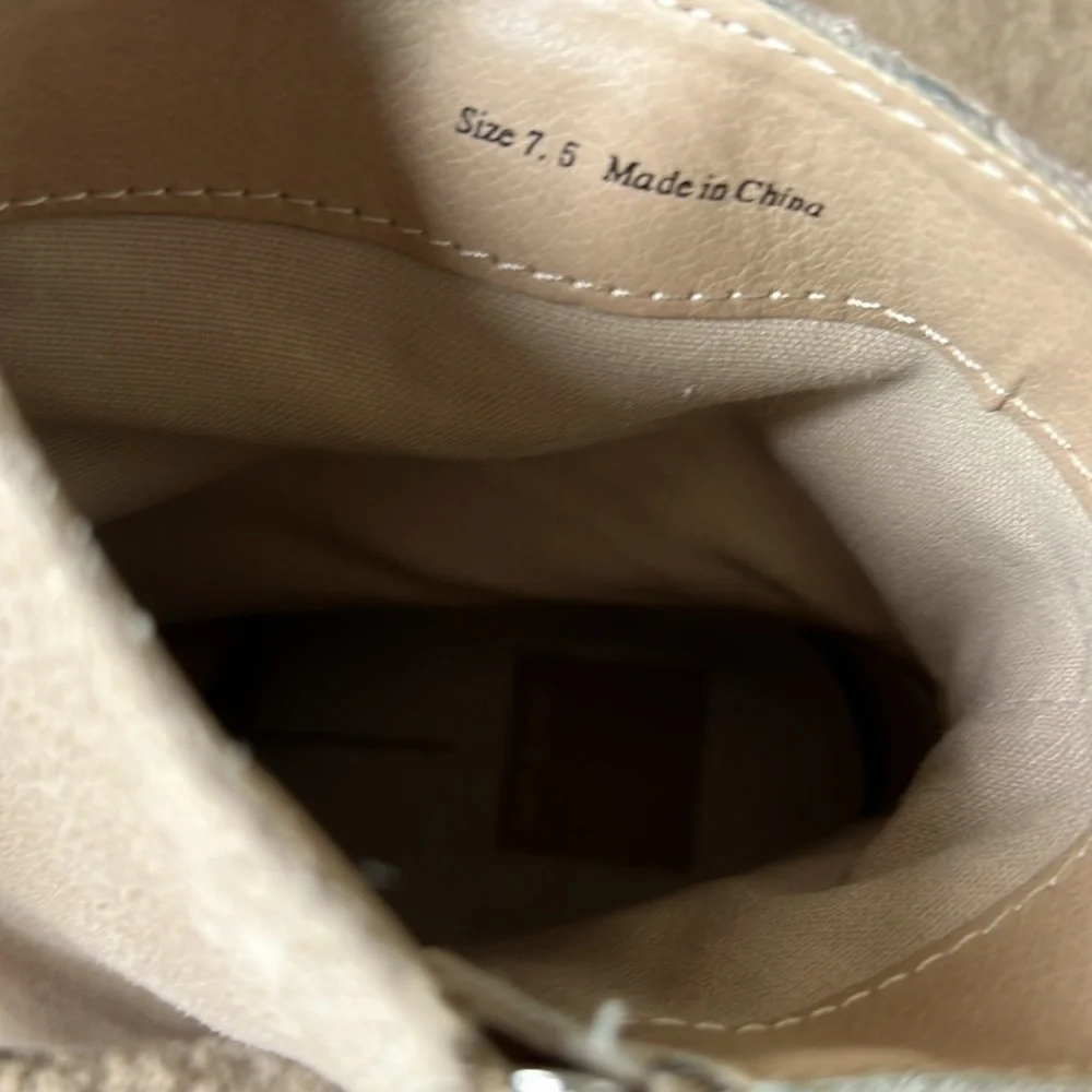 Dolce Vita Tan Suede Gum Sole Heeled Ankle Boots - Picture 8 of 9